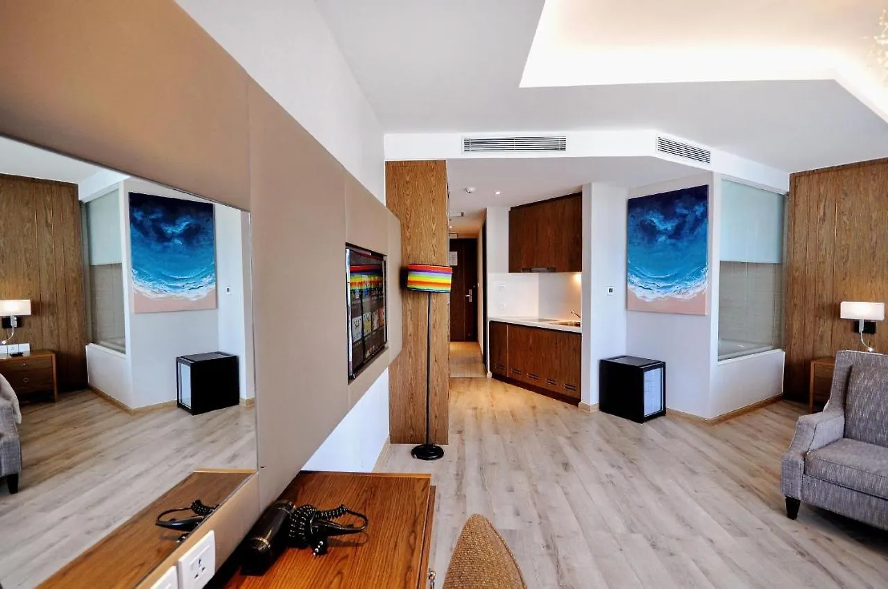 نها ترانج Panorama Condotel By Hlg 5*, نها ترانج