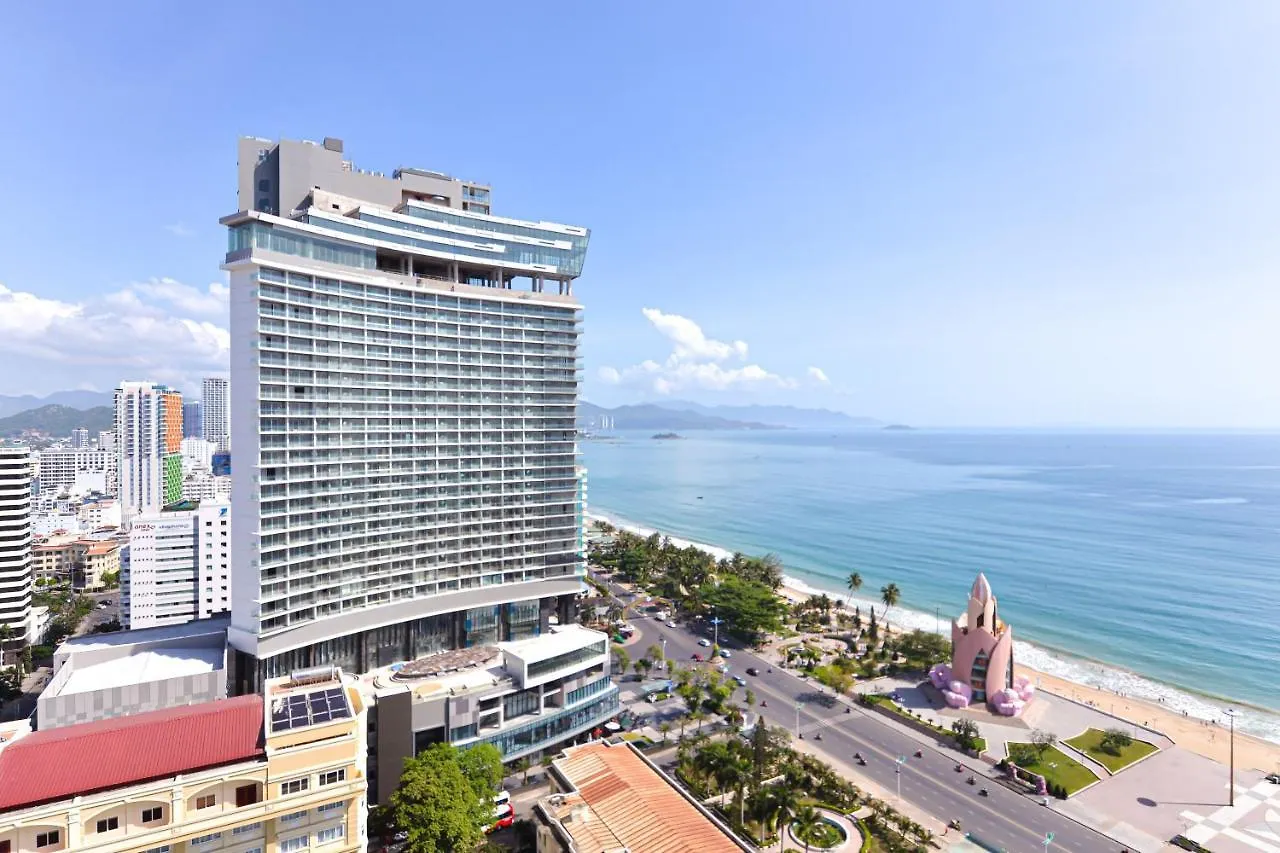 Panorama Condotel By Hlg 나트랑
